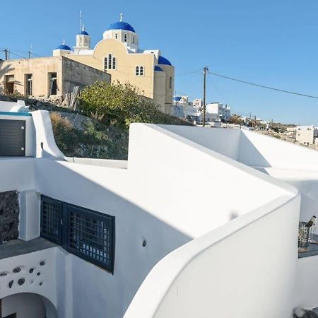 Santorini Traditional Apt With Private Hot Tub Appartement Firá Buitenkant foto